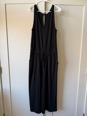 GAP Black Sleeveless Jumpsuit with V-Neck, Size M